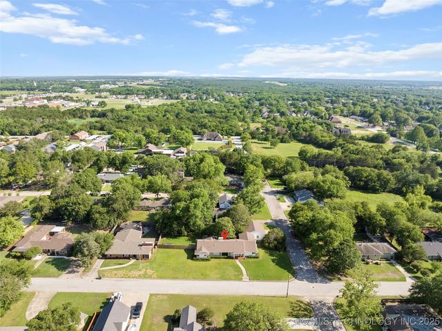 1616 6th Avenue SW, Ardmore, OK 73401