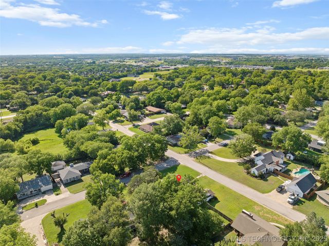 1616 6th Avenue SW, Ardmore, OK 73401