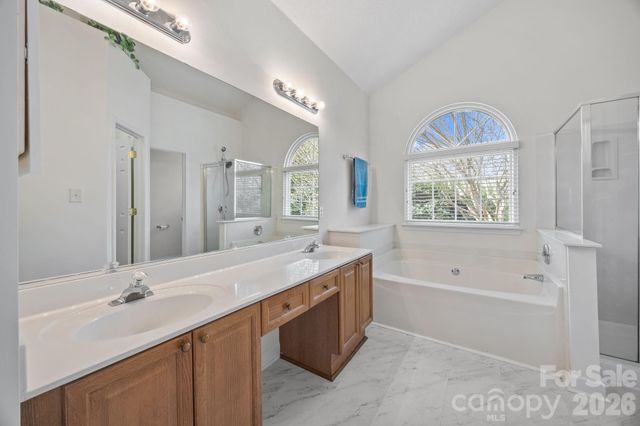 12507 Windward Oaks Drive, Huntersville, NC 28078