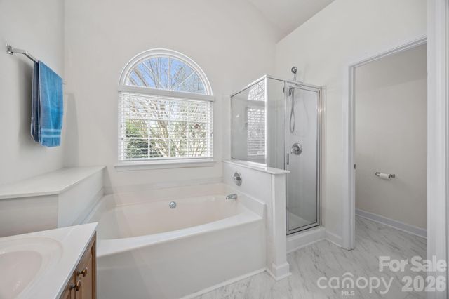 12507 Windward Oaks Drive, Huntersville, NC 28078