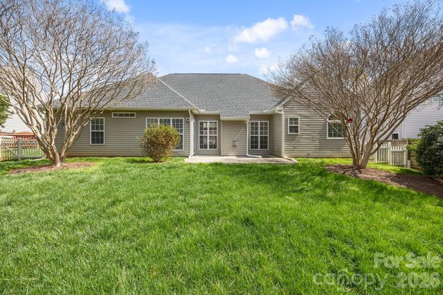 12507 Windward Oaks Drive, Huntersville, NC 28078