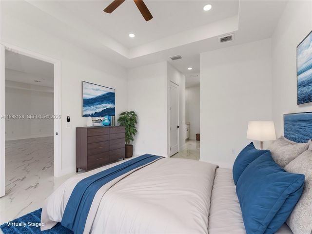 2220 NE 9th PL, Cape Coral, FL 33909