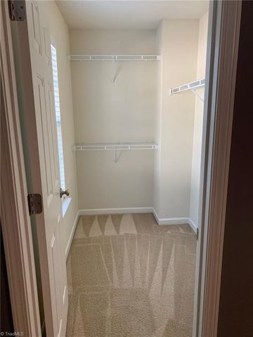 18 Dillingham Place, Greensboro, NC 27455