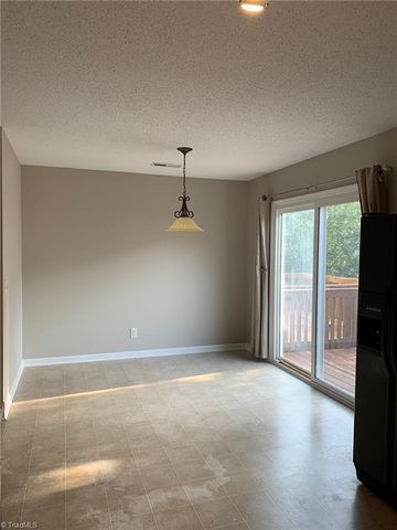 18 Dillingham Place, Greensboro, NC 27455