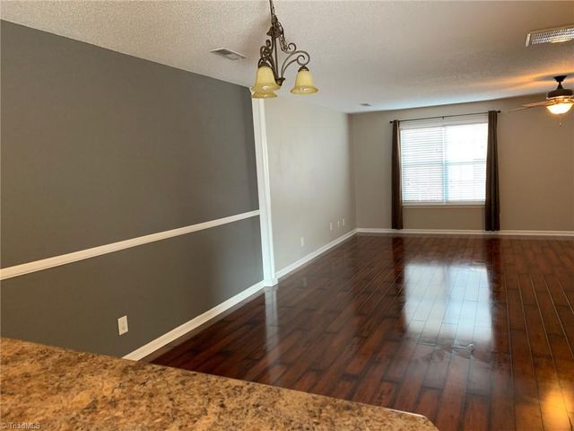 18 Dillingham Place, Greensboro, NC 27455