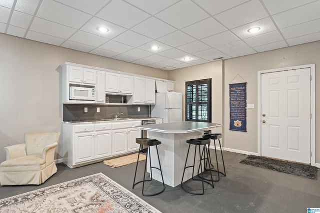 3648 BIRCHWOOD LANE, Vestavia Hills, AL 35243