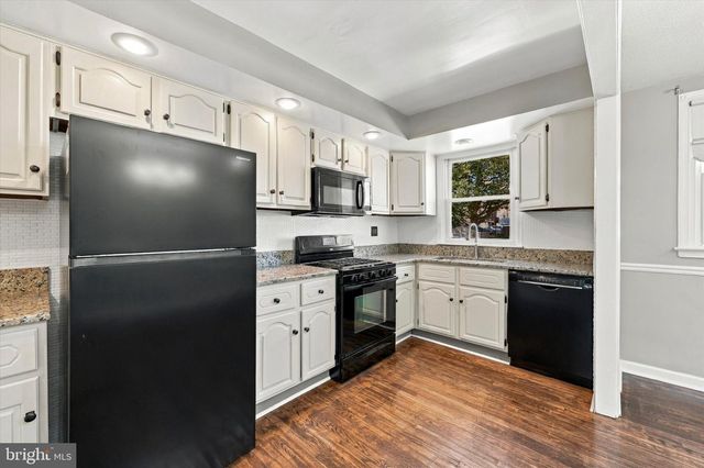 3127 FAIRFIELD ST, Philadelphia, PA 19136