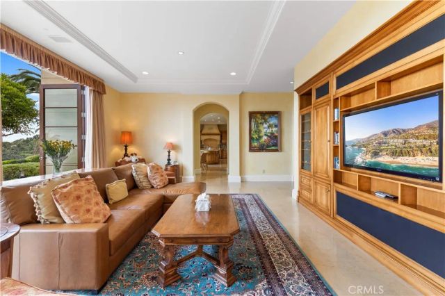 64 Laurel Drive, Rancho Palos Verdes, CA 90275