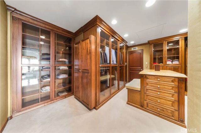 64 Laurel Drive, Rancho Palos Verdes, CA 90275