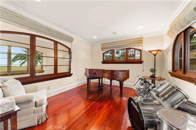 64 Laurel Drive, Rancho Palos Verdes, CA 90275