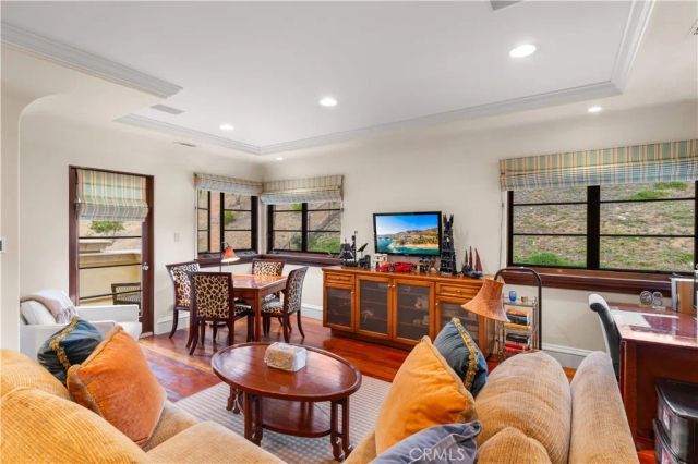 64 Laurel Drive, Rancho Palos Verdes, CA 90275