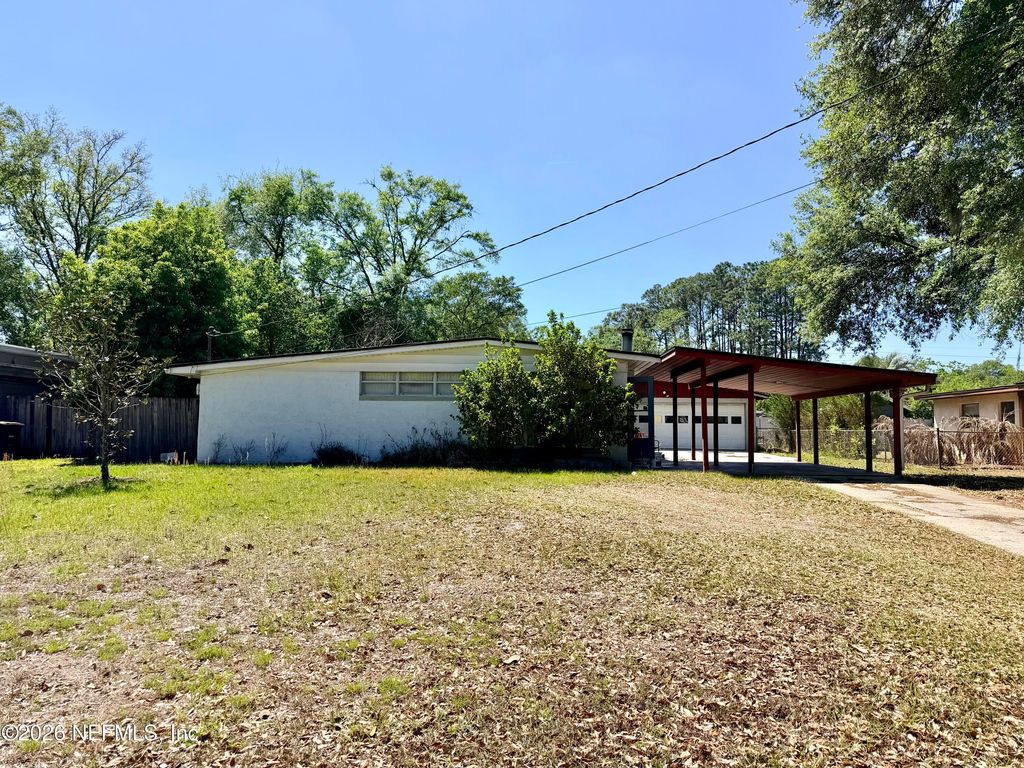 1832 GABIN Road, Jacksonville, FL 32221