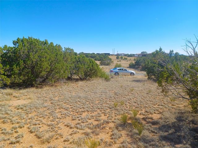 22 Calle Francisca, Santa Fe, NM 87507