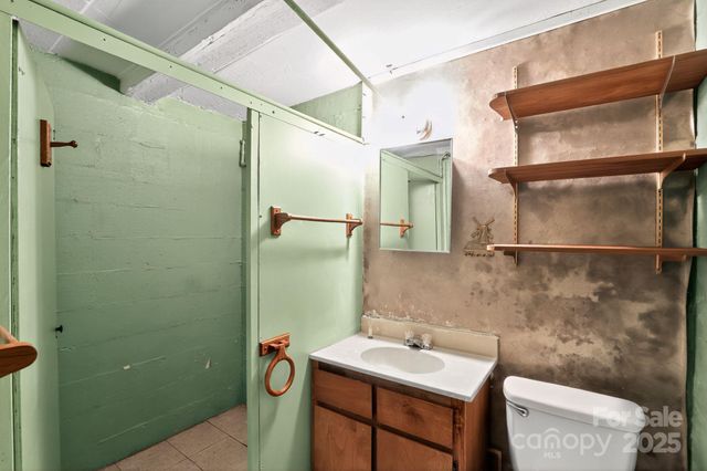 396 S Peak Street, Columbus, NC 28722