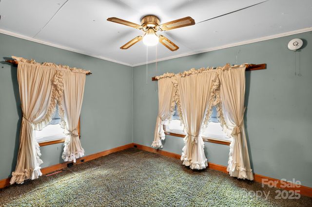 396 S Peak Street, Columbus, NC 28722