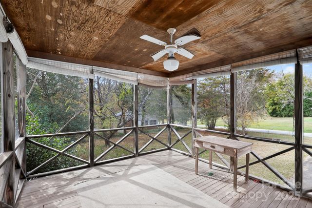 396 S Peak Street, Columbus, NC 28722