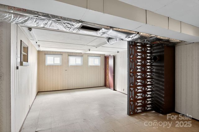 396 S Peak Street, Columbus, NC 28722