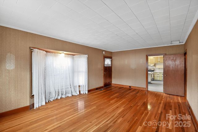 396 S Peak Street, Columbus, NC 28722