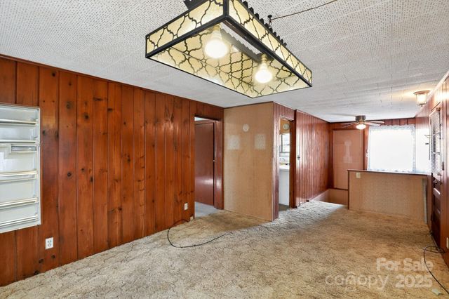 396 S Peak Street, Columbus, NC 28722