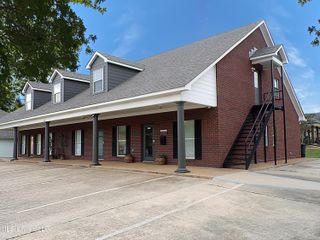 1061 Lake Village Circle, Brandon, MS 39047