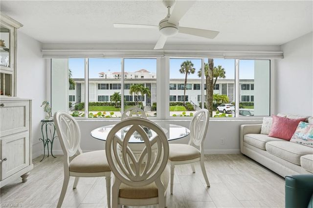 1065 Gulf Shore BLVD N 108, Naples, FL 34102