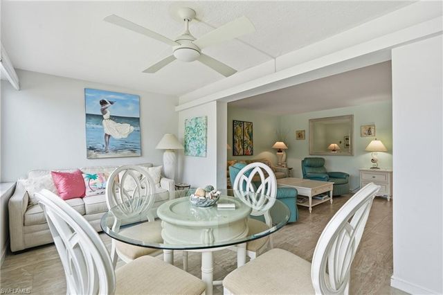 1065 Gulf Shore BLVD N 108, Naples, FL 34102