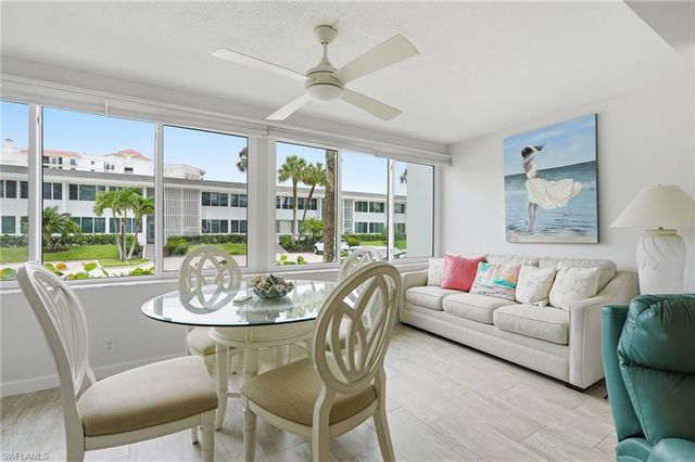 1065 Gulf Shore BLVD N 108, Naples, FL 34102