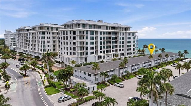 1065 Gulf Shore BLVD N 108, Naples, FL 34102