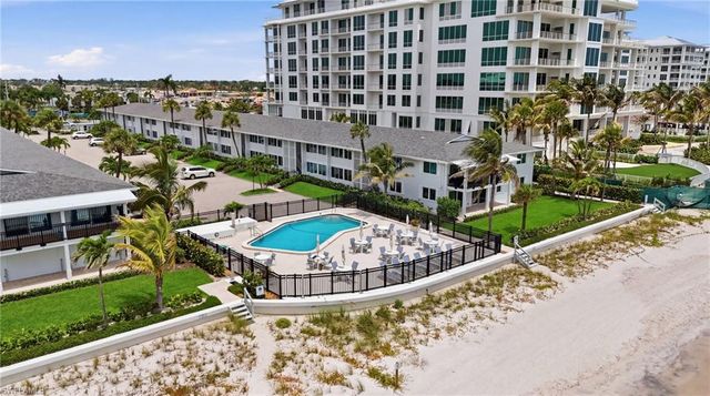 1065 Gulf Shore BLVD N 108, Naples, FL 34102