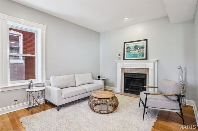 3919 Hartford Street, St Louis, MO 63116