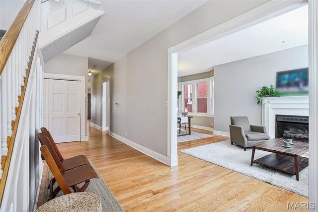 3919 Hartford Street, St Louis, MO 63116