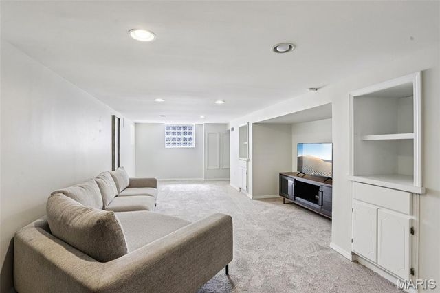 3919 Hartford Street, St Louis, MO 63116