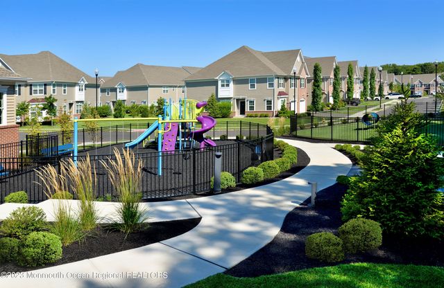 1907 Stallion Circle E, Toms River, NJ 08755