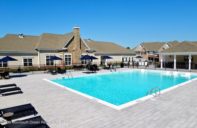 1907 Stallion Circle E, Toms River, NJ 08755