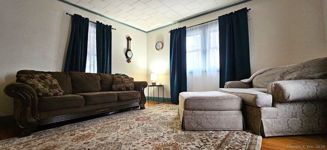 28 Tulip Street, Bristol, CT 06010