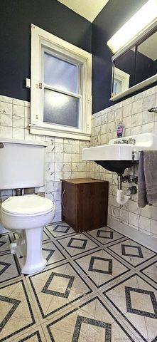 28 Tulip Street, Bristol, CT 06010