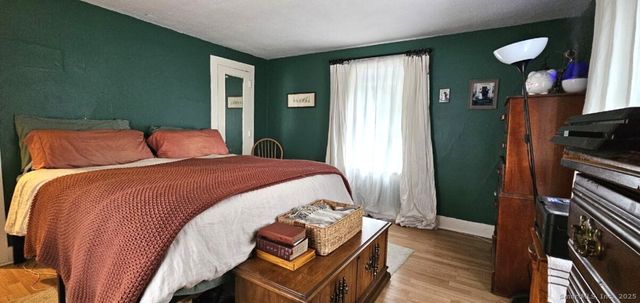 28 Tulip Street, Bristol, CT 06010