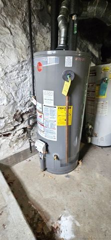 28 Tulip Street, Bristol, CT 06010