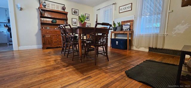 28 Tulip Street, Bristol, CT 06010