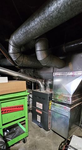 28 Tulip Street, Bristol, CT 06010