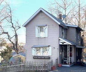 28 Tulip Street, Bristol, CT 06010