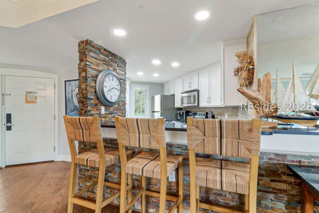 65 Ocean Ln Apt 405, Hilton Head Island, SC 29928