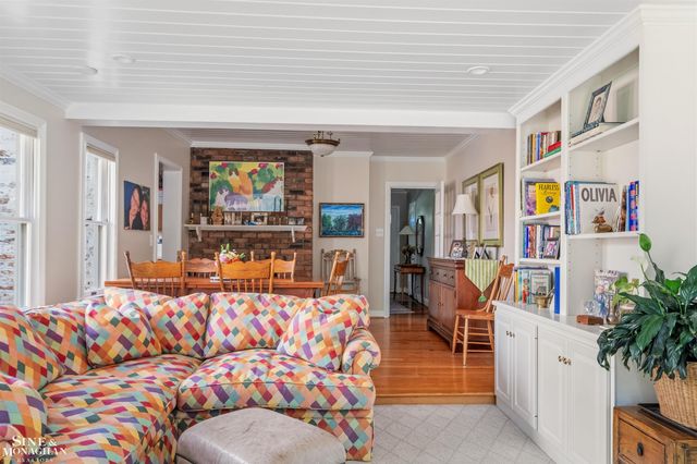 83 Hawthorne Road, Grosse Pointe Shores, MI 48236