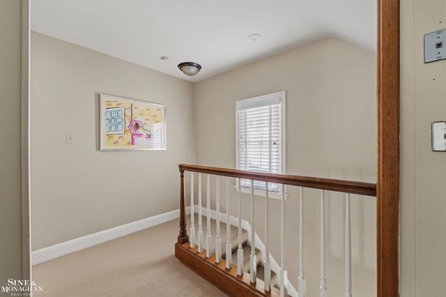 83 Hawthorne Road, Grosse Pointe Shores, MI 48236