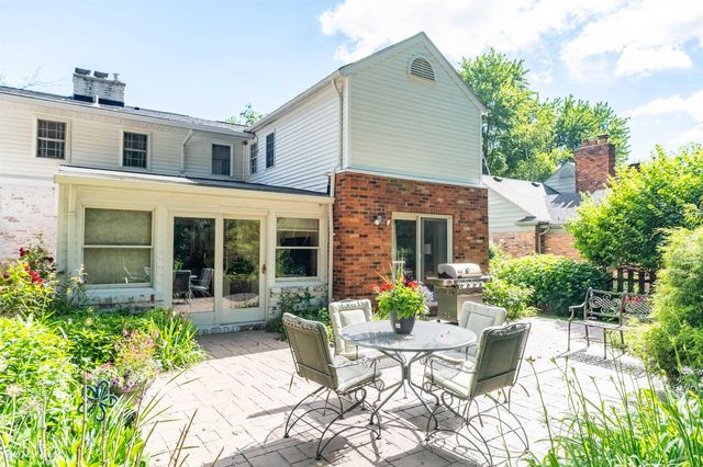 83 Hawthorne Road, Grosse Pointe Shores, MI 48236