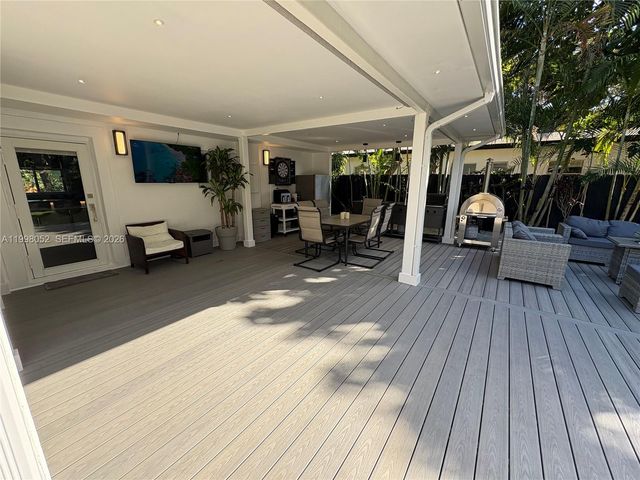 1205 NE 17th Terrace, Fort Lauderdale, FL 33304
