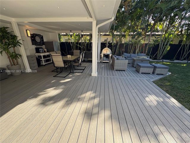 1205 NE 17th Terrace, Fort Lauderdale, FL 33304