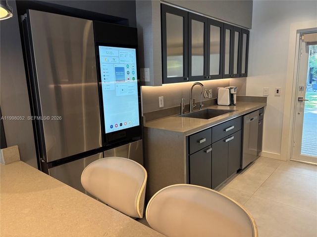 1205 NE 17th Terrace, Fort Lauderdale, FL 33304