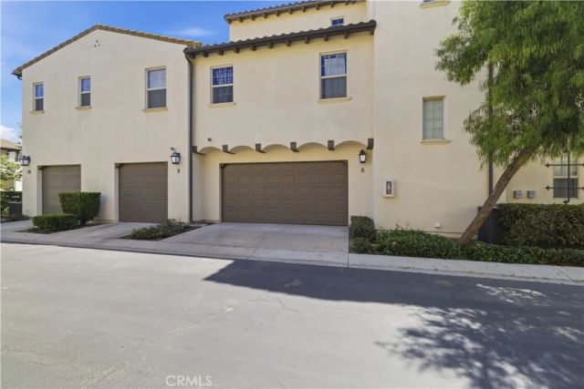 3268 S Westmont Lane 8, Ontario, CA 91761