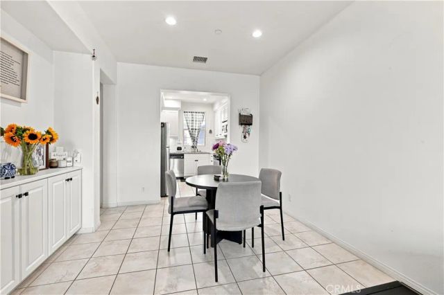 3268 S Westmont Lane 8, Ontario, CA 91761